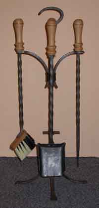 kované krbové nářadí